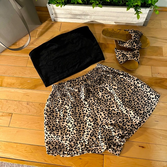 Leopard Summer Shorts - Picture 2 of 5